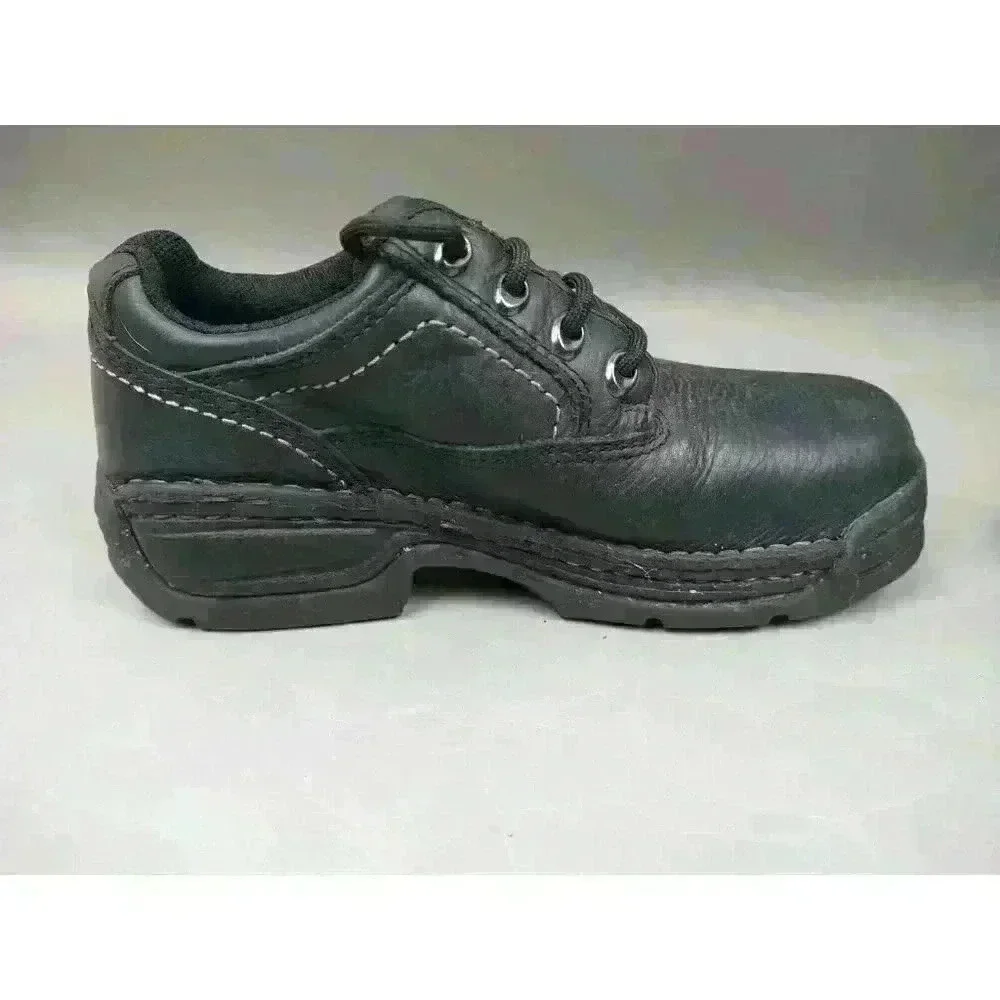 Hytest Safety Footwear inspect pics